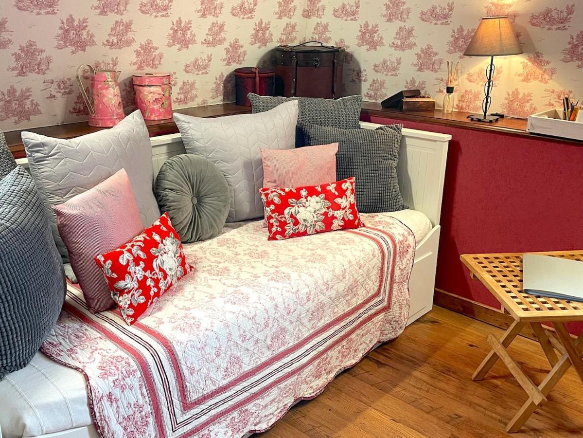 Bed and Breakfast La Chouannerie Pouzauges Esterno foto