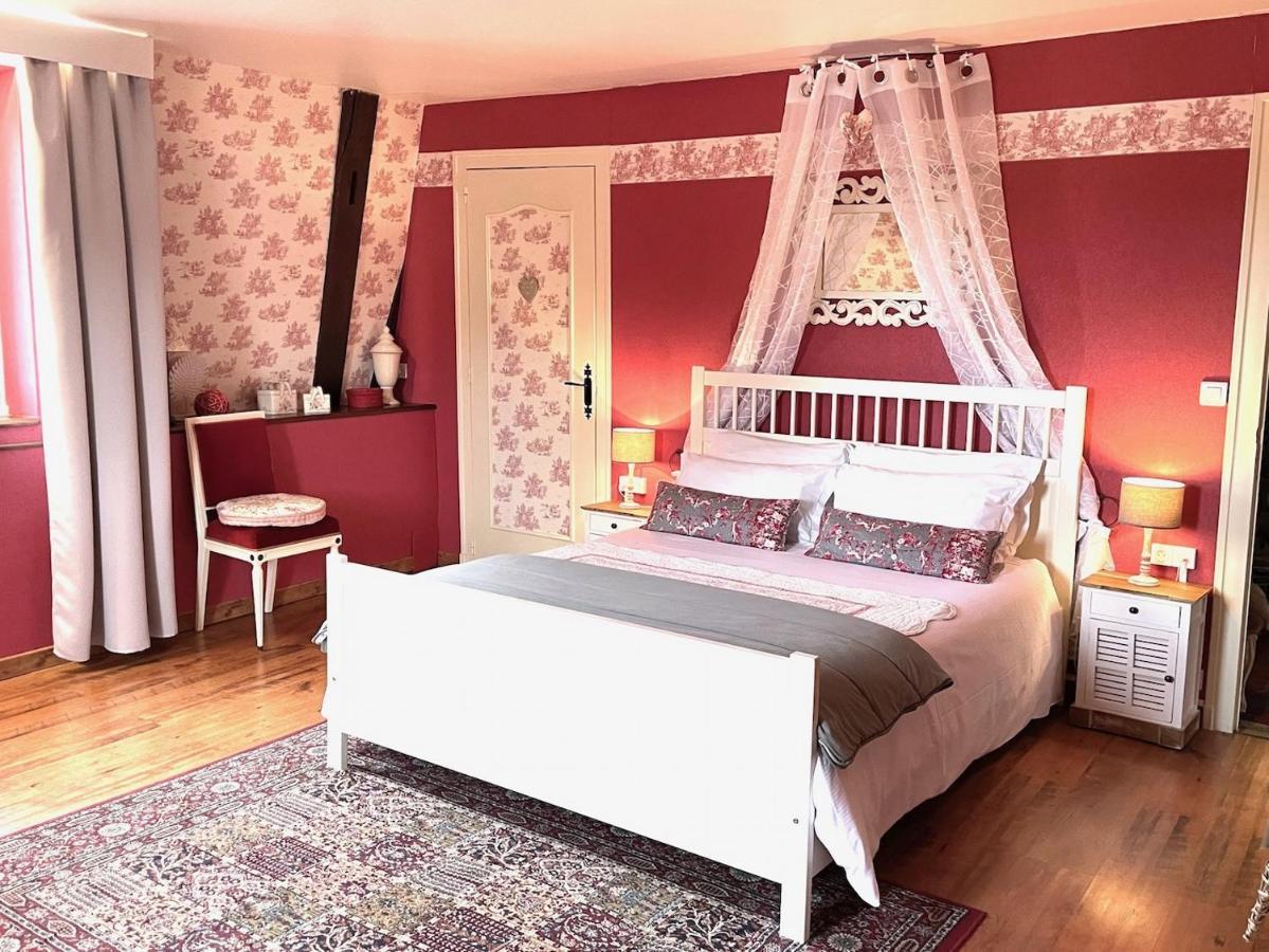 Bed and Breakfast La Chouannerie Pouzauges Esterno foto